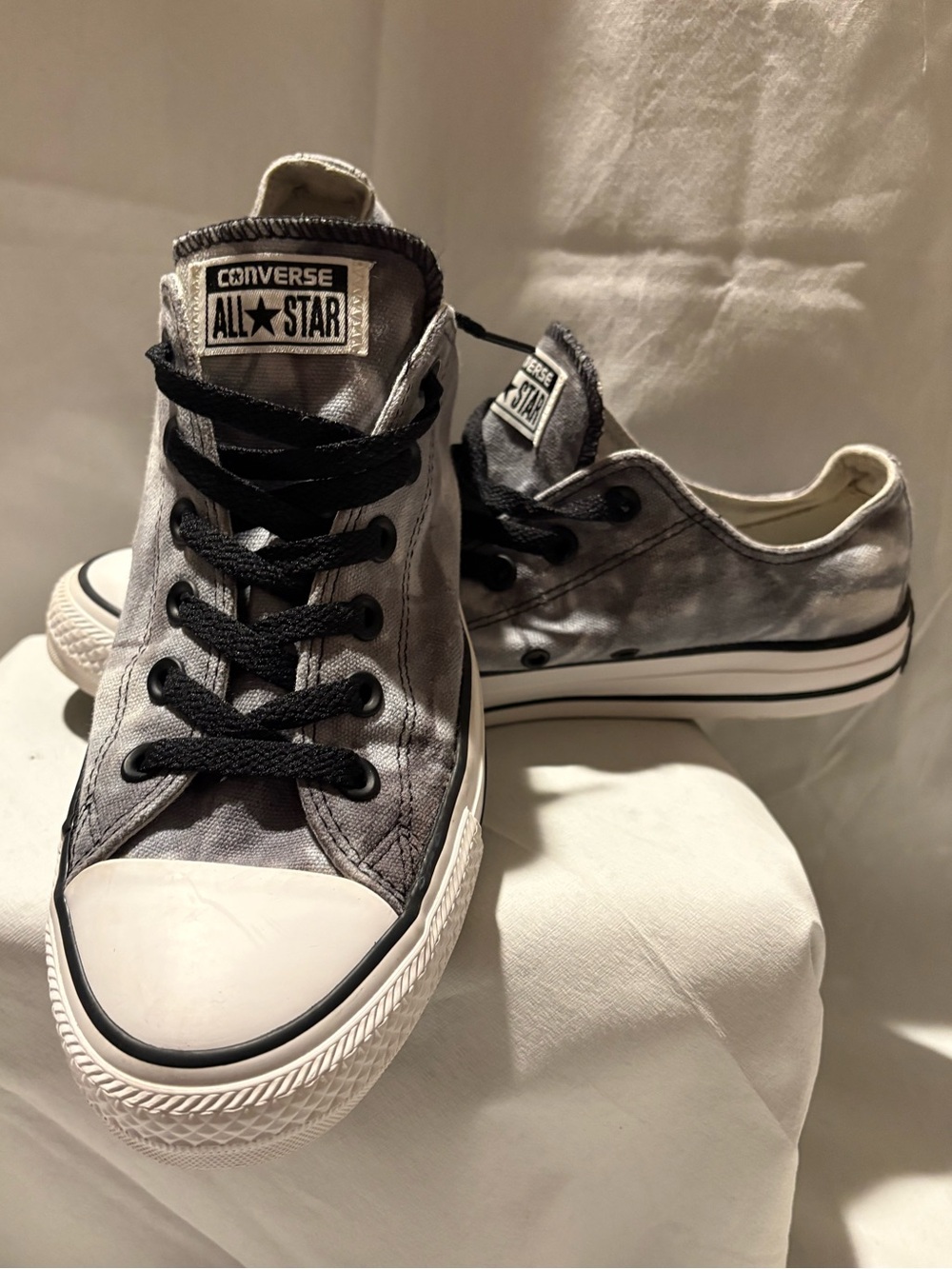Converse Chuck Taylor All Star, Low-Top, grey tie dye, US size 8 M/ 10 W